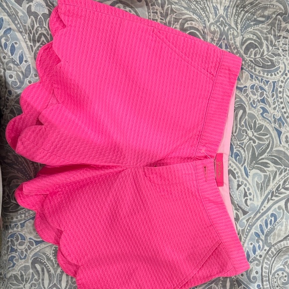 Lilly Pulitzer Pants - Pink Scalloped Shorts